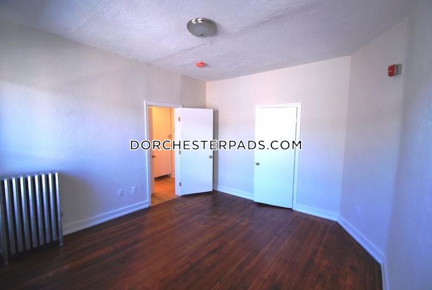 BOSTON - DORCHESTER - UPHAMS CORNER - 3 Beds, 1 Bath - Image 3