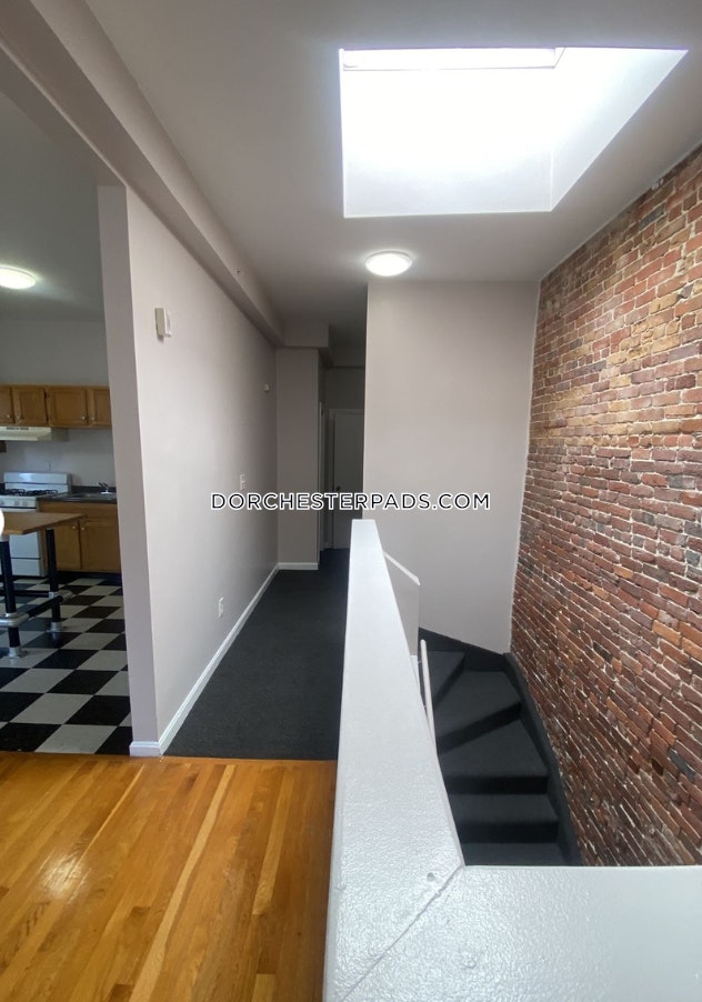 Dorchester Apartment for rent 3 Bedrooms 1 Bath Boston 3,400