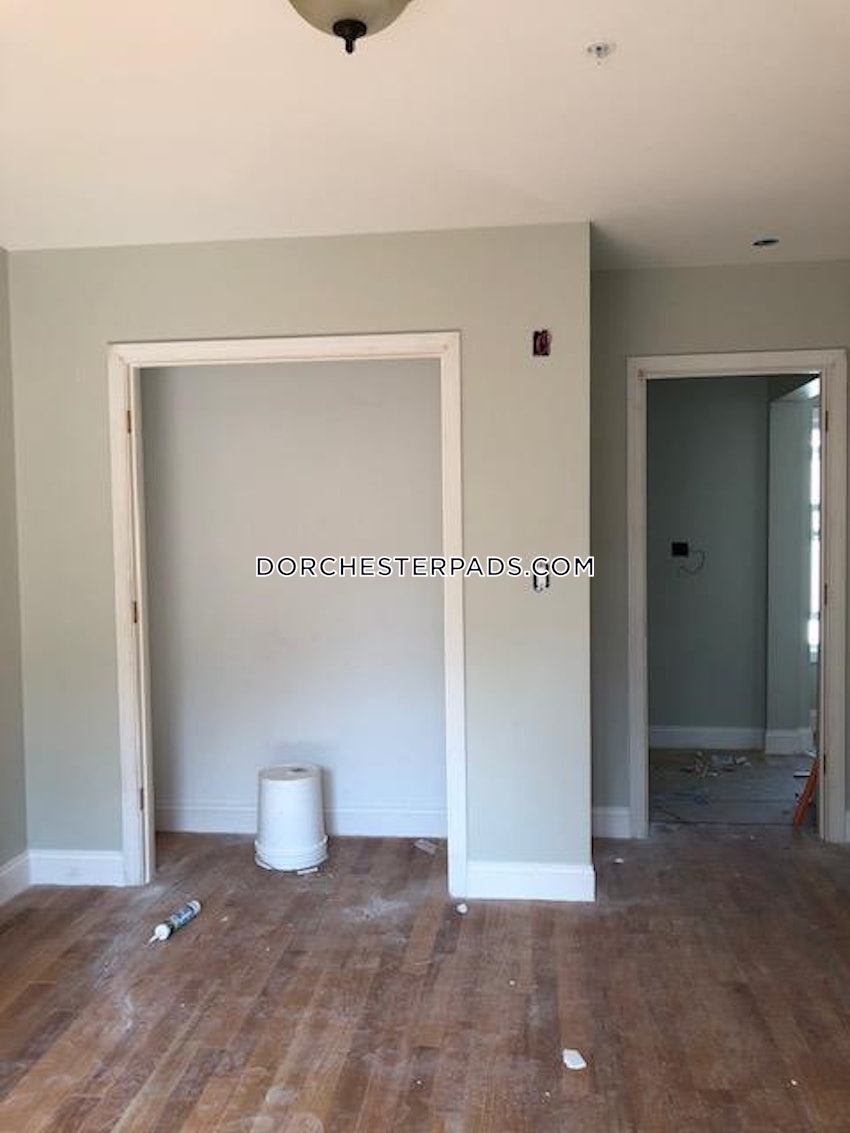 BOSTON - DORCHESTER - UPHAMS CORNER - 3 Beds, 2.5 Baths - Image 7