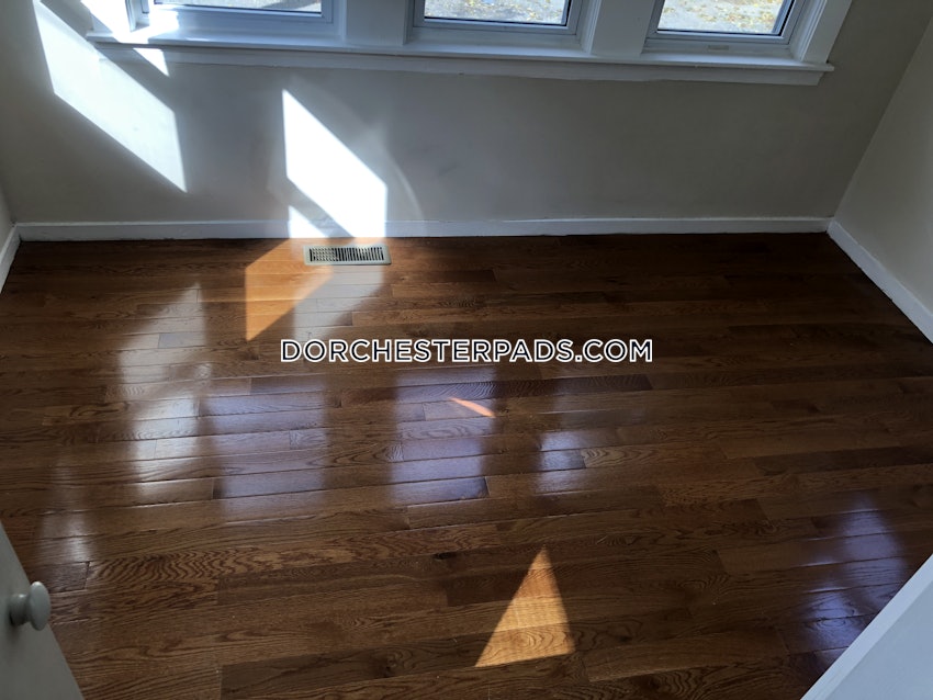 BOSTON - DORCHESTER - UPHAMS CORNER - 3 Beds, 1 Bath - Image 55