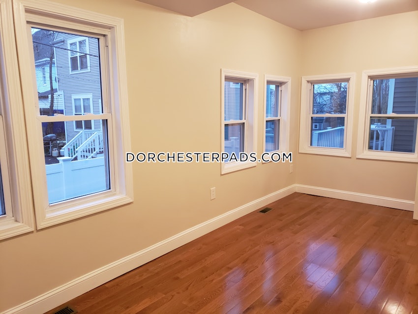 BOSTON - DORCHESTER - UPHAMS CORNER - 3 Beds, 1 Bath - Image 25