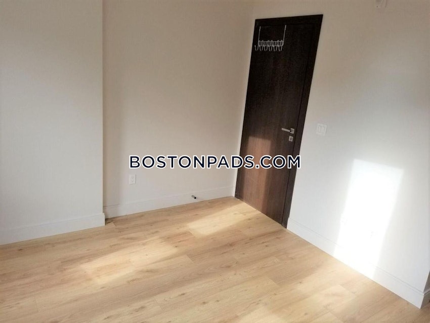 BOSTON - DORCHESTER/SOUTH BOSTON BORDER - 4 Beds, 2 Baths - Image 4