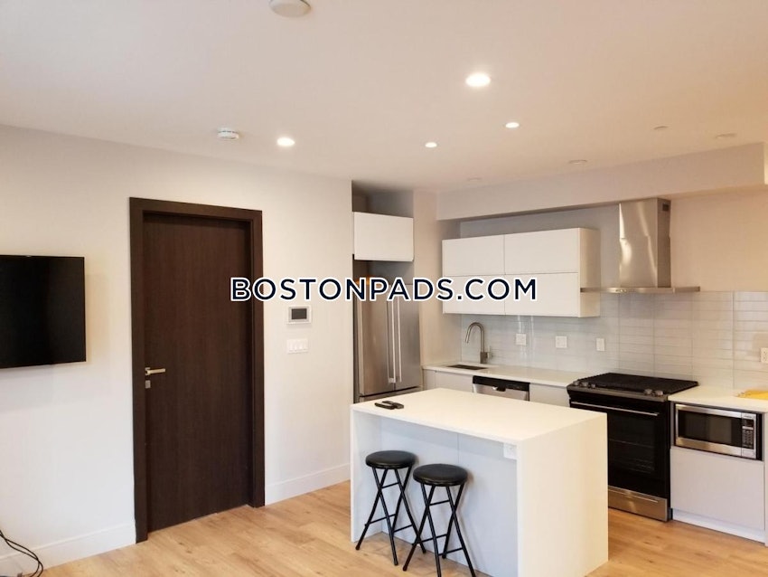 BOSTON - DORCHESTER/SOUTH BOSTON BORDER - 4 Beds, 2 Baths - Image 9