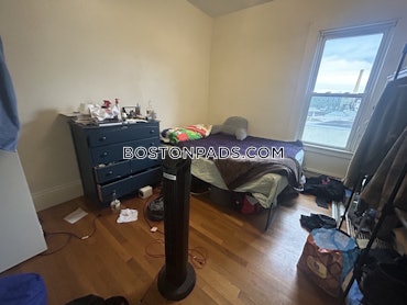Dorchester/South Boston Border, Boston, MA - 2 Beds, 1 Bath - $2,700 - ID#4551712