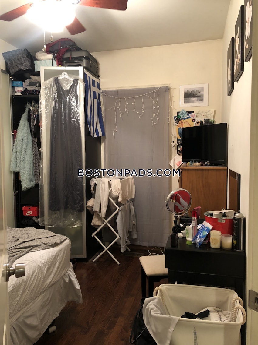 BOSTON - DORCHESTER/SOUTH BOSTON BORDER - 2 Beds, 2 Baths - Image 5