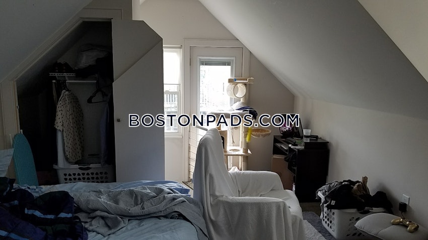 BOSTON - DORCHESTER/SOUTH BOSTON BORDER - 3 Beds, 2 Baths - Image 7
