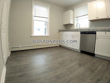 Dorchester/South Boston Border, Boston, MA - 3 Beds, 1 Bath - $3,550 - ID#4692723