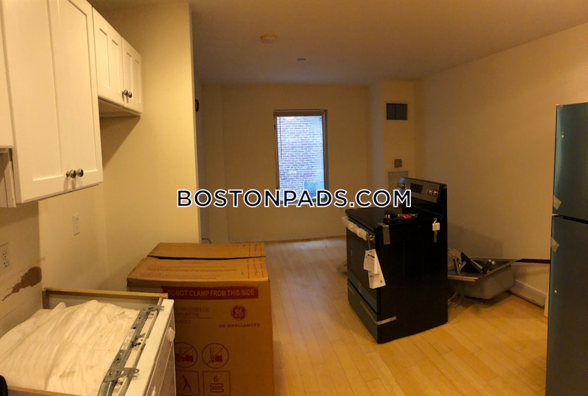 BOSTON - DOWNTOWN - 1 Bed, 1 Bath - Image 20