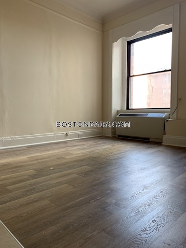 Boston - 0 Beds, 1 Baths