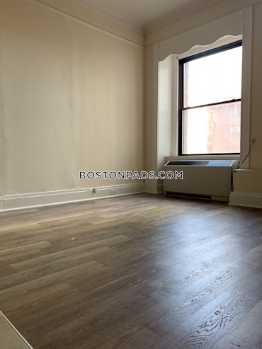 Boston - 0 Beds, 1 Baths