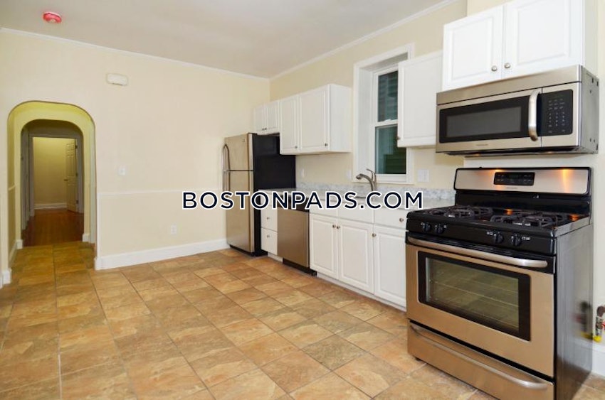 BOSTON - EAST BOSTON - BREMEN ST. PARK/AIRPORT STATION - 4 Beds, 1 Bath - Image 2