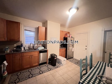 Bremen St. Park/Airport Station - East Boston, Boston, MA - 3 Beds, 1 Bath - $3,000 - ID#4380158