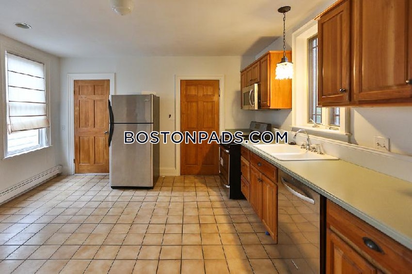 BOSTON - EAST BOSTON - BREMEN ST. PARK/AIRPORT STATION - 1 Bed, 1 Bath - Image 1