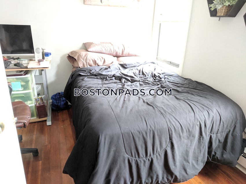 BOSTON - EAST BOSTON - EAGLE HILL - 3 Beds, 1 Bath - Image 10