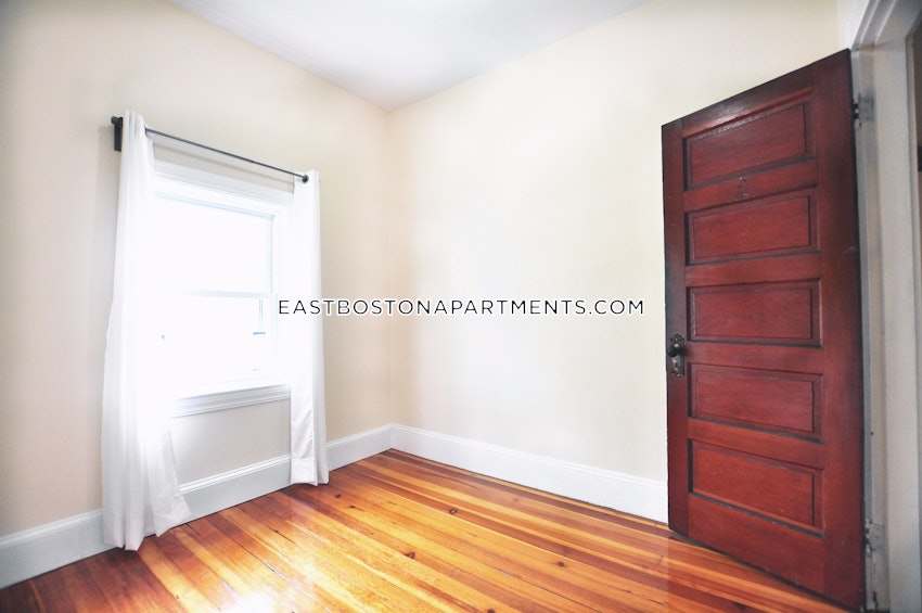 BOSTON - EAST BOSTON - CONSTITUTION BEACH - 4 Beds, 1 Bath - Image 15