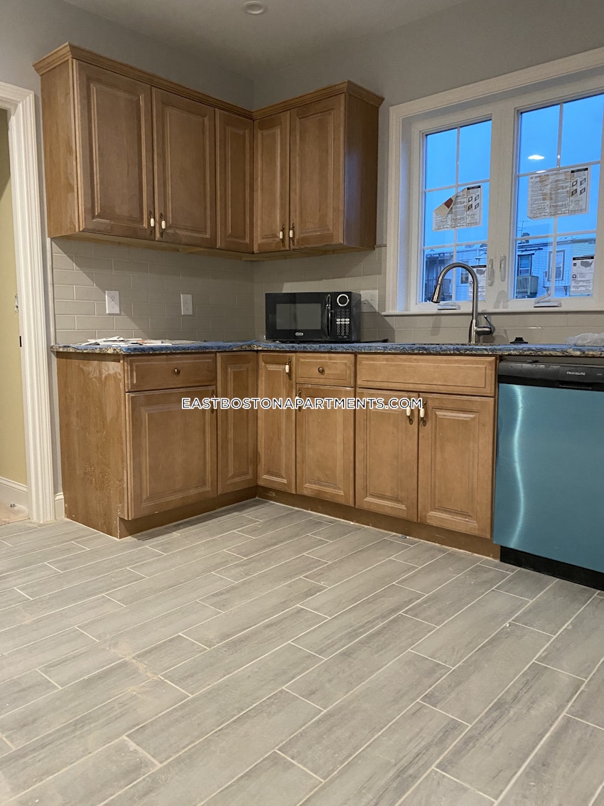 East Boston Apartment For Rent 3 Bedrooms 1 Bath Boston 2 400