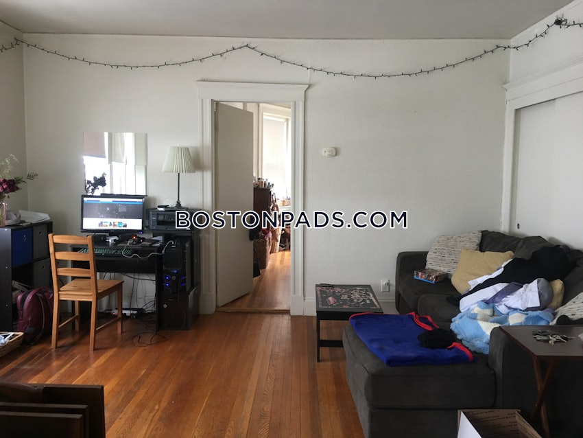 BOSTON - FENWAY/KENMORE - 1 Bed, 1 Bath - Image 3