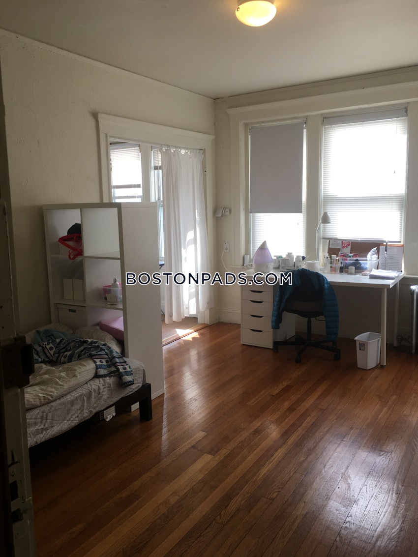 BOSTON - FENWAY/KENMORE - 1 Bed, 1 Bath - Image 1