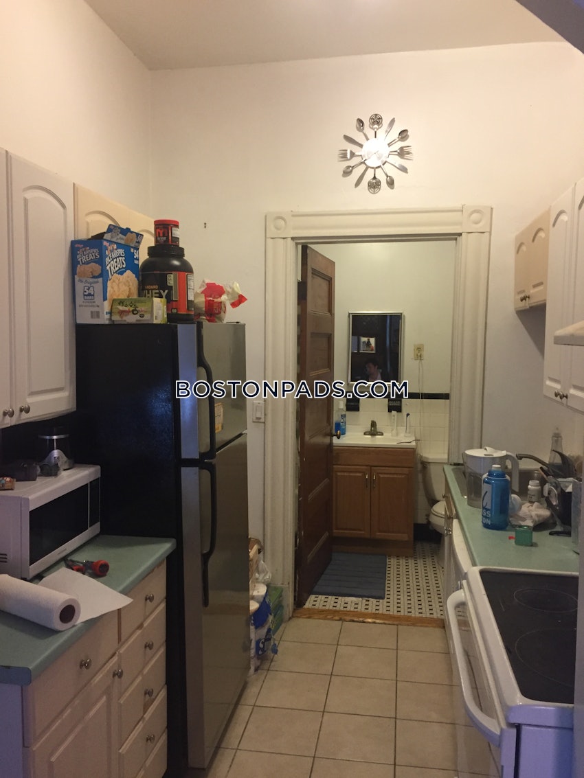 BOSTON - FENWAY/KENMORE - 1 Bed, 1 Bath - Image 10