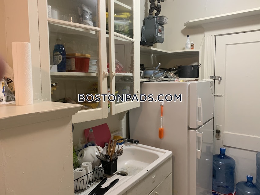 BOSTON - FENWAY/KENMORE - 1 Bed, 1 Bath - Image 5