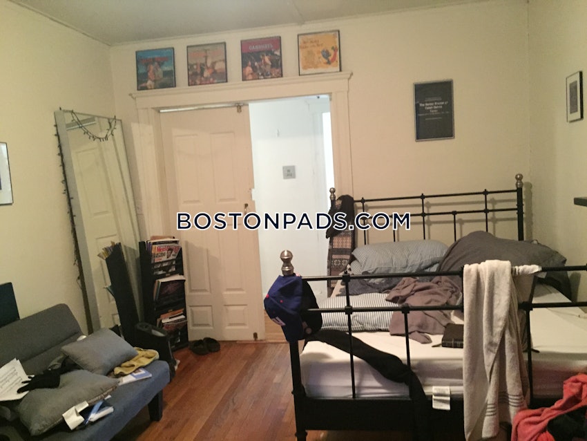 BOSTON - FENWAY/KENMORE - 1 Bed, 1 Bath - Image 5