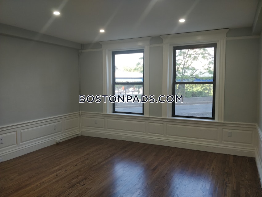 BOSTON - BACK BAY - 2 Beds, 2 Baths - Image 2