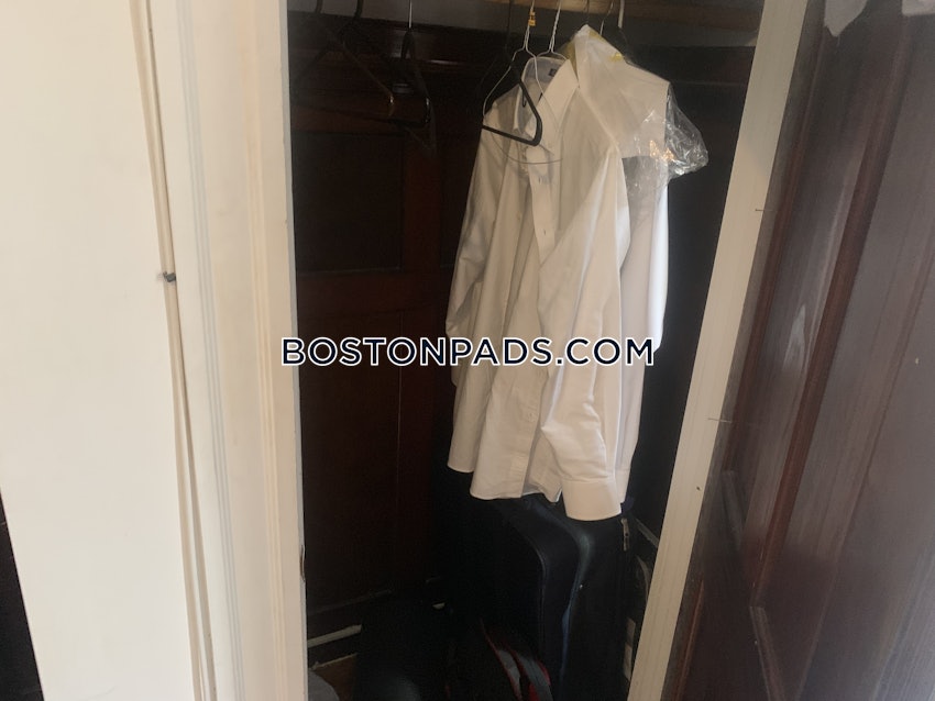 BOSTON - FENWAY/KENMORE - 3 Beds, 1 Bath - Image 8