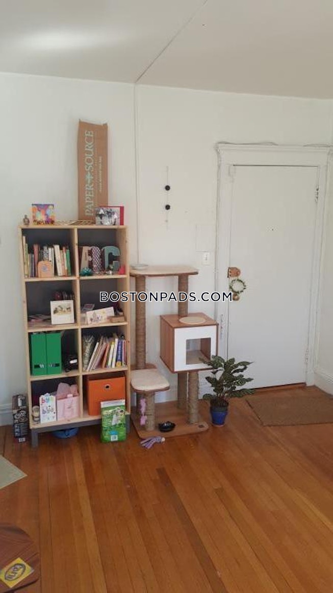 Boston - $2,500+ /mo