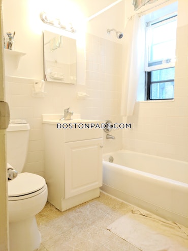 Boston - 1 Beds, 1 Baths