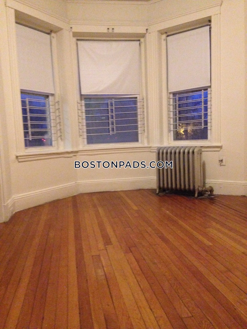 BOSTON - FENWAY/KENMORE - 2 Beds, 1 Bath - Image 4