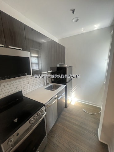 Fenway/Kenmore, Boston, MA - 2 Beds, 1 Bath - $3,500 - ID#4604839