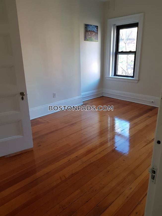 Boston - $3,995+ /mo
