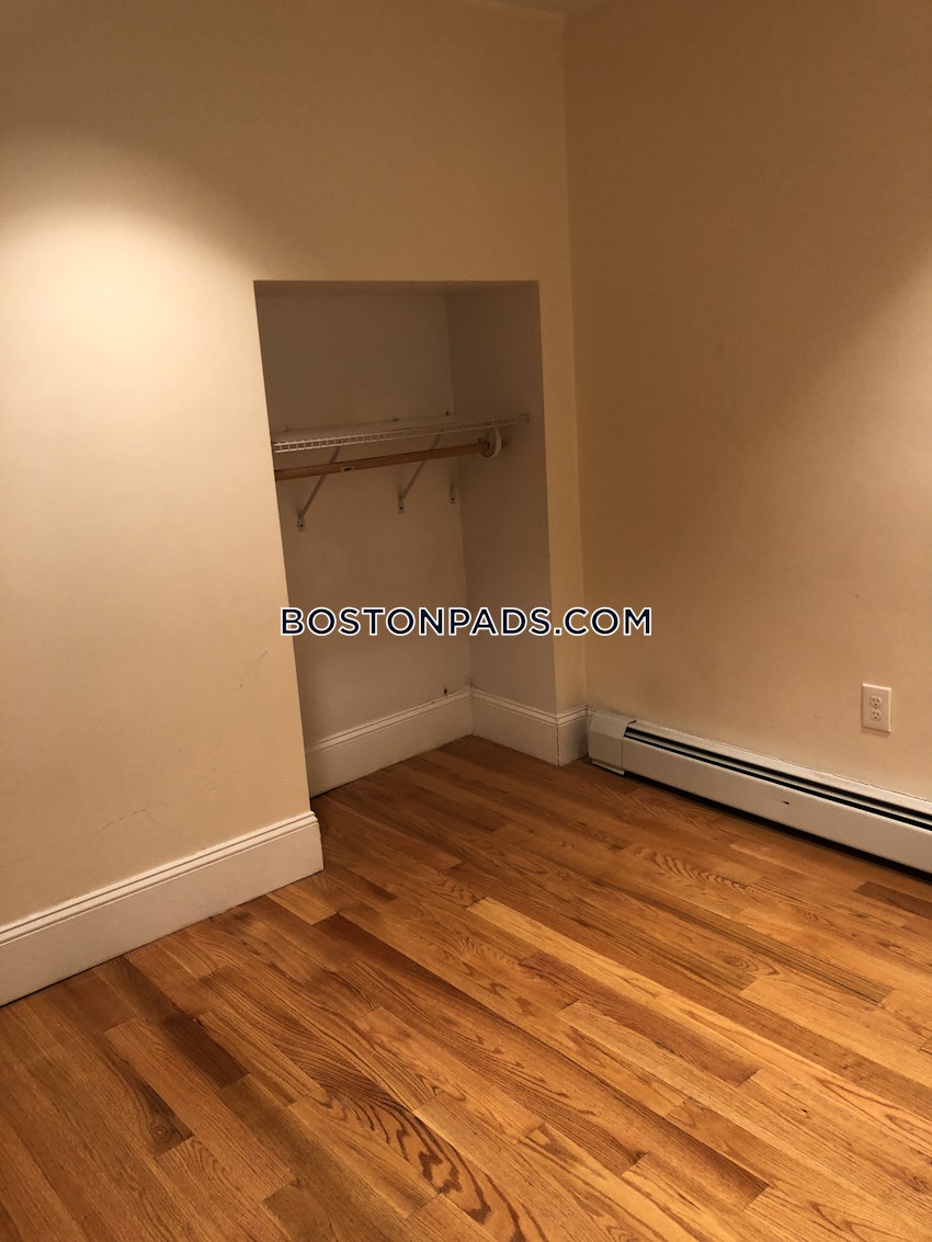 BOSTON - FENWAY/KENMORE - 3 Beds, 1 Bath - Image 8