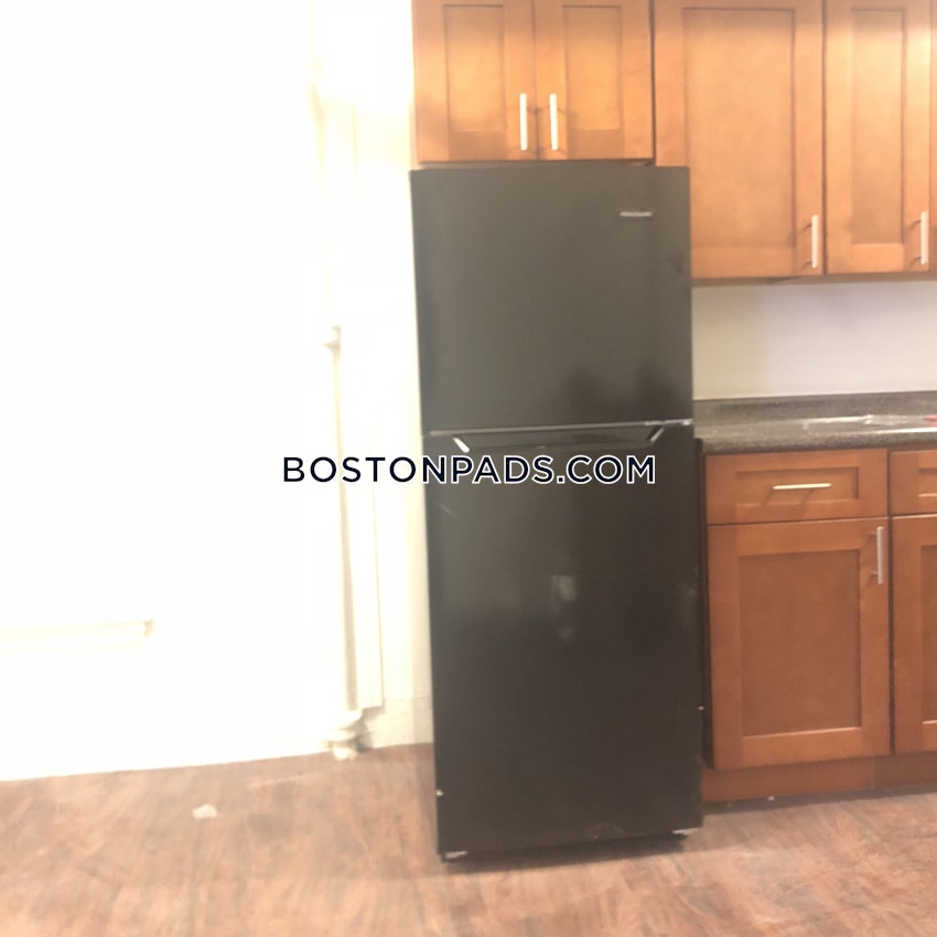 BOSTON - FENWAY/KENMORE - 1 Bed, 1 Bath - Image 8