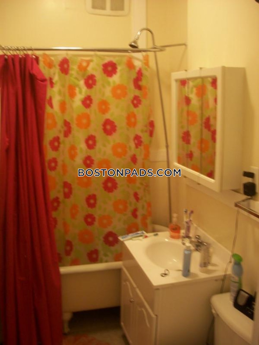 BOSTON - FENWAY/KENMORE - 3 Beds, 1 Bath - Image 44