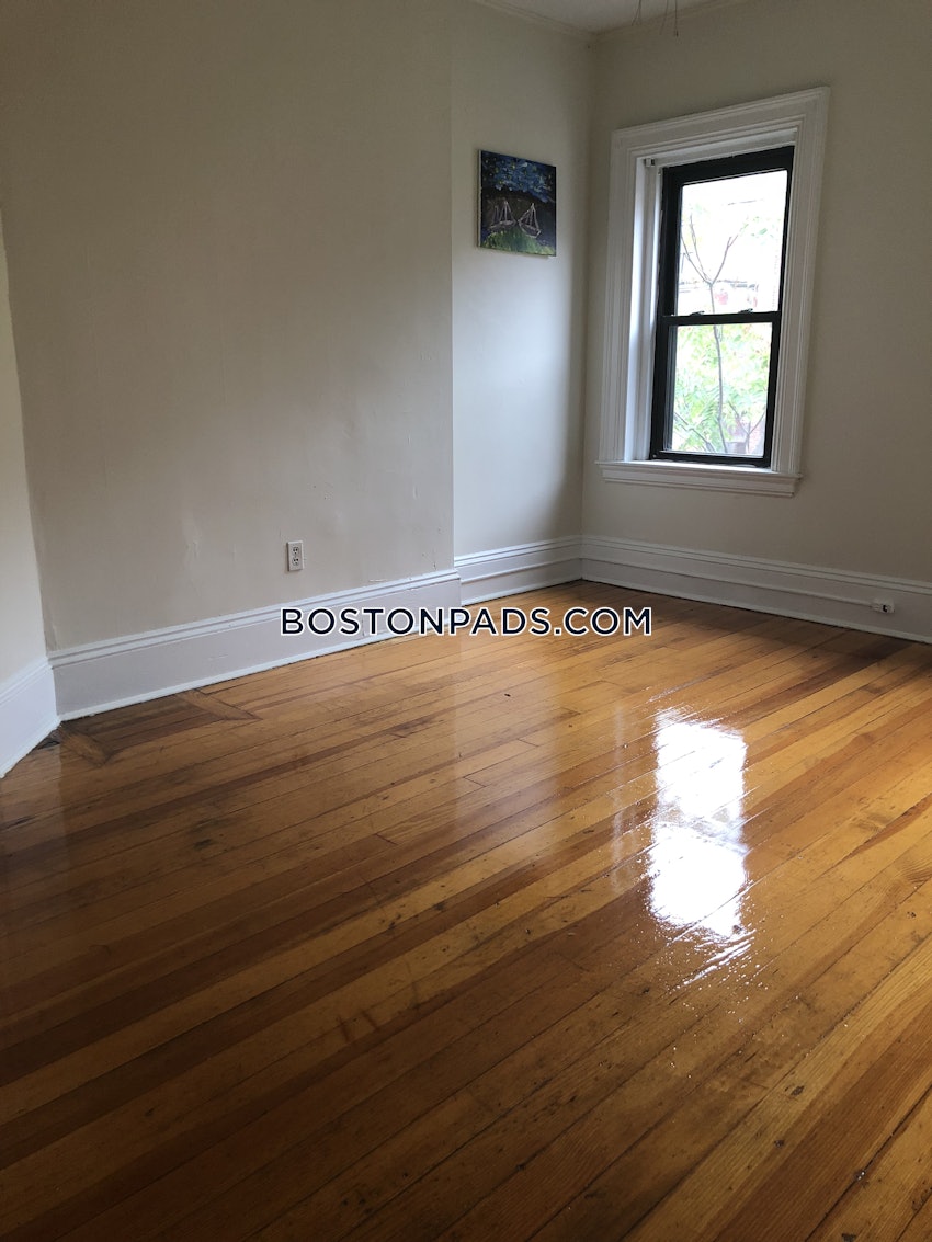 BOSTON - FENWAY/KENMORE - 1 Bed, 1 Bath - Image 17