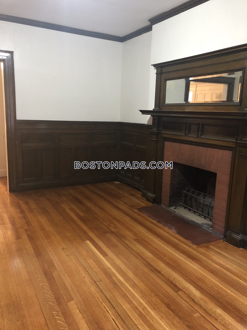 BOSTON - FENWAY/KENMORE - 1 Bed, 1 Bath - Image 13