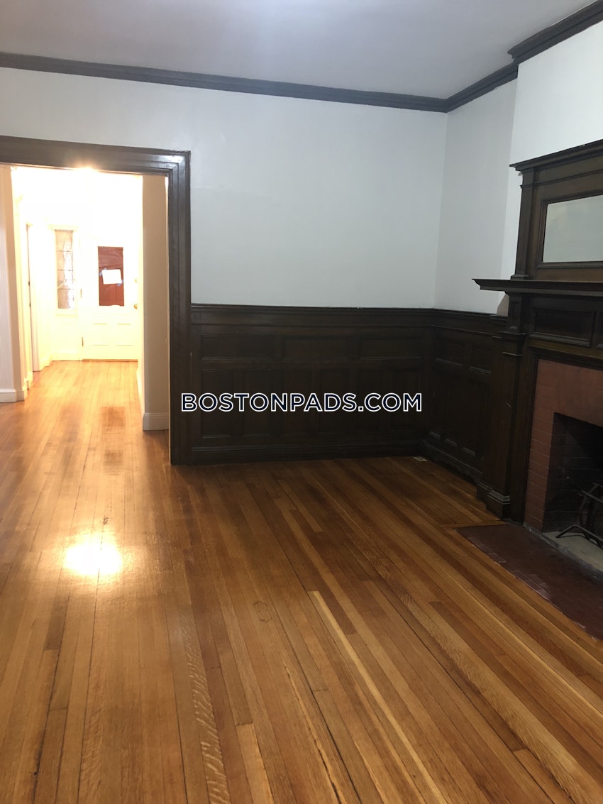 BOSTON - FENWAY/KENMORE - 1 Bed, 1 Bath - Image 10