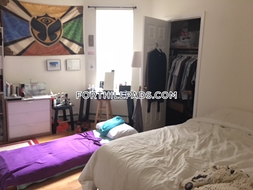 BOSTON - FORT HILL - 3 Beds, 1 Bath - Image 10