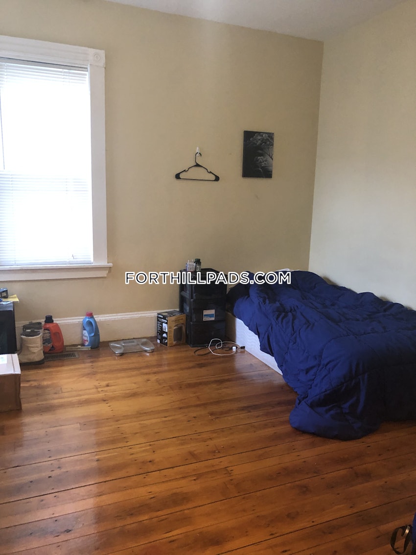 BOSTON - FORT HILL - 2 Beds, 1 Bath - Image 7