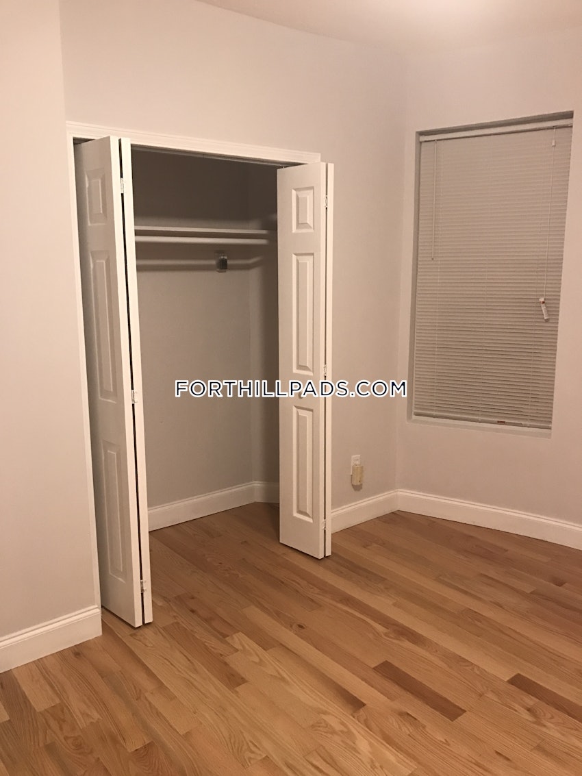 BOSTON - FORT HILL - 4 Beds, 2 Baths - Image 2