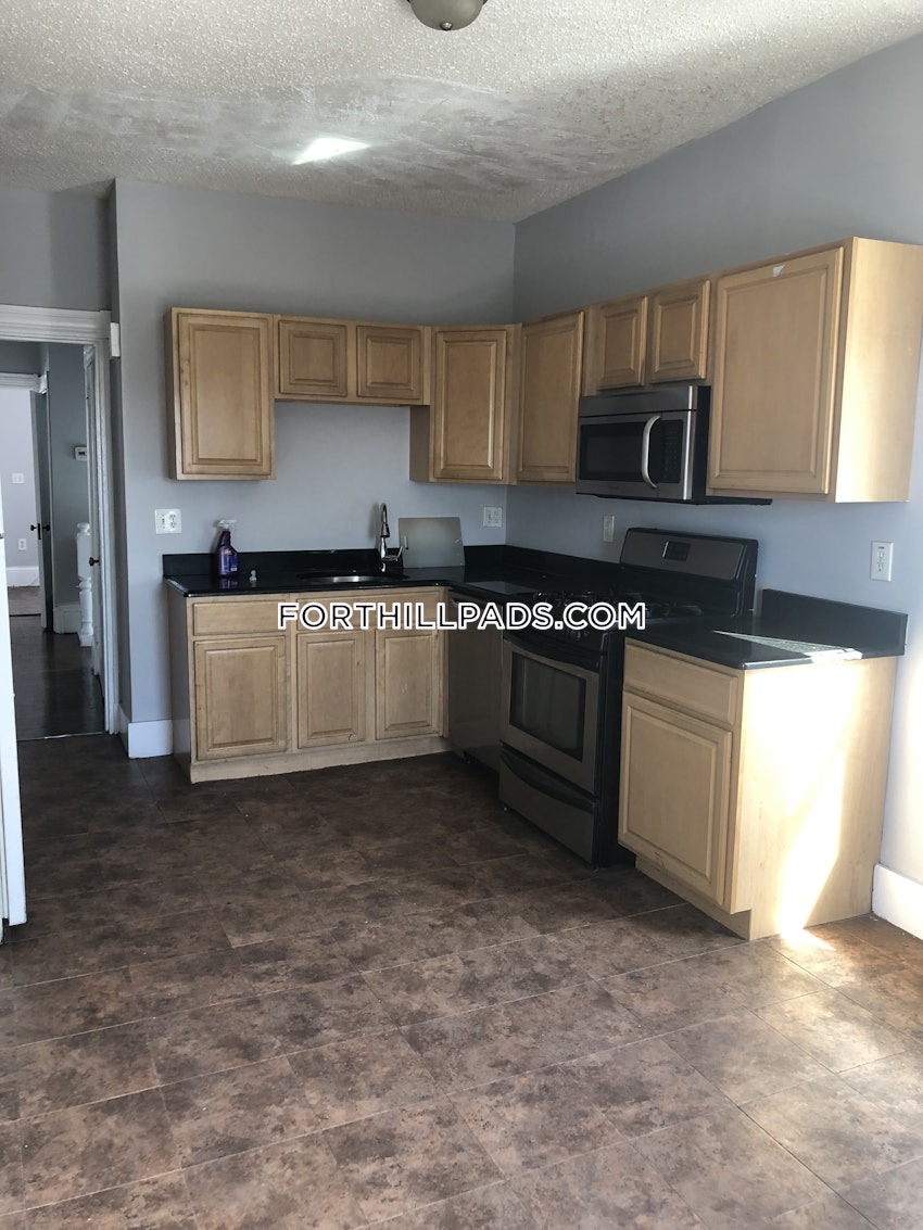 BOSTON - FORT HILL - 3 Beds, 2 Baths - Image 1