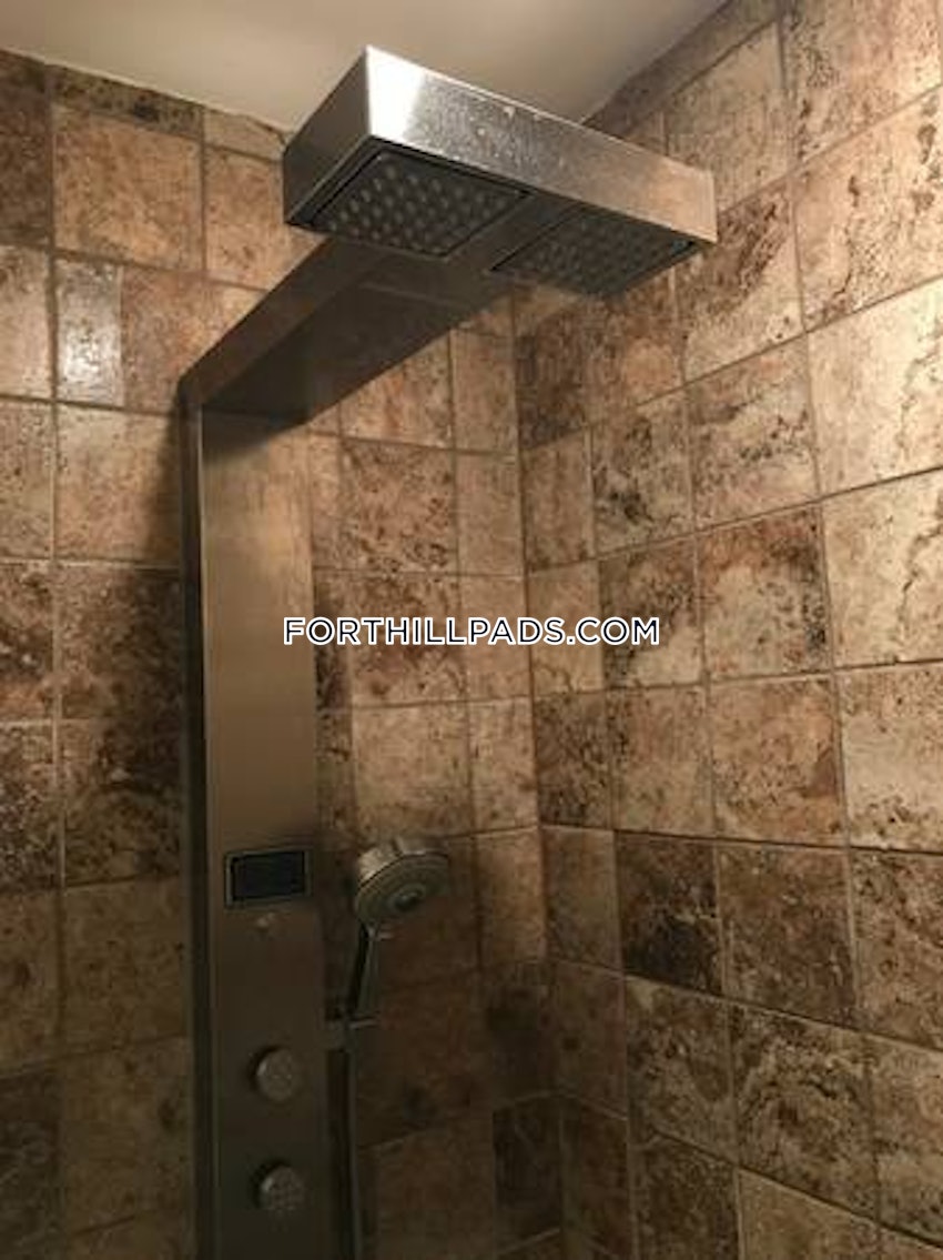 BOSTON - FORT HILL - 2 Beds, 1 Bath - Image 8