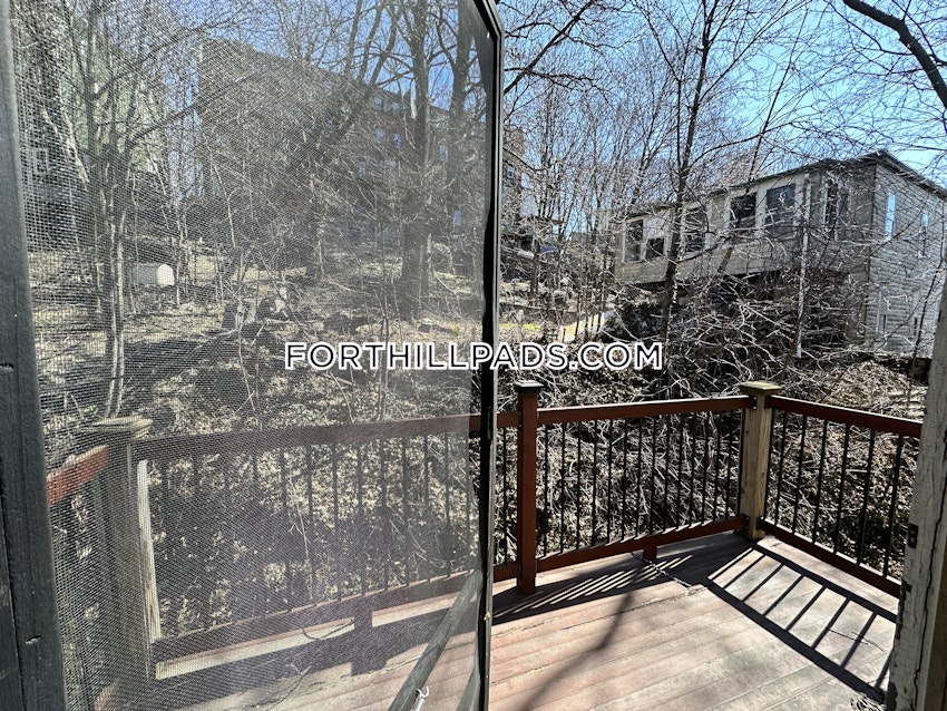 BOSTON - FORT HILL - 2 Beds, 1 Bath - Image 25