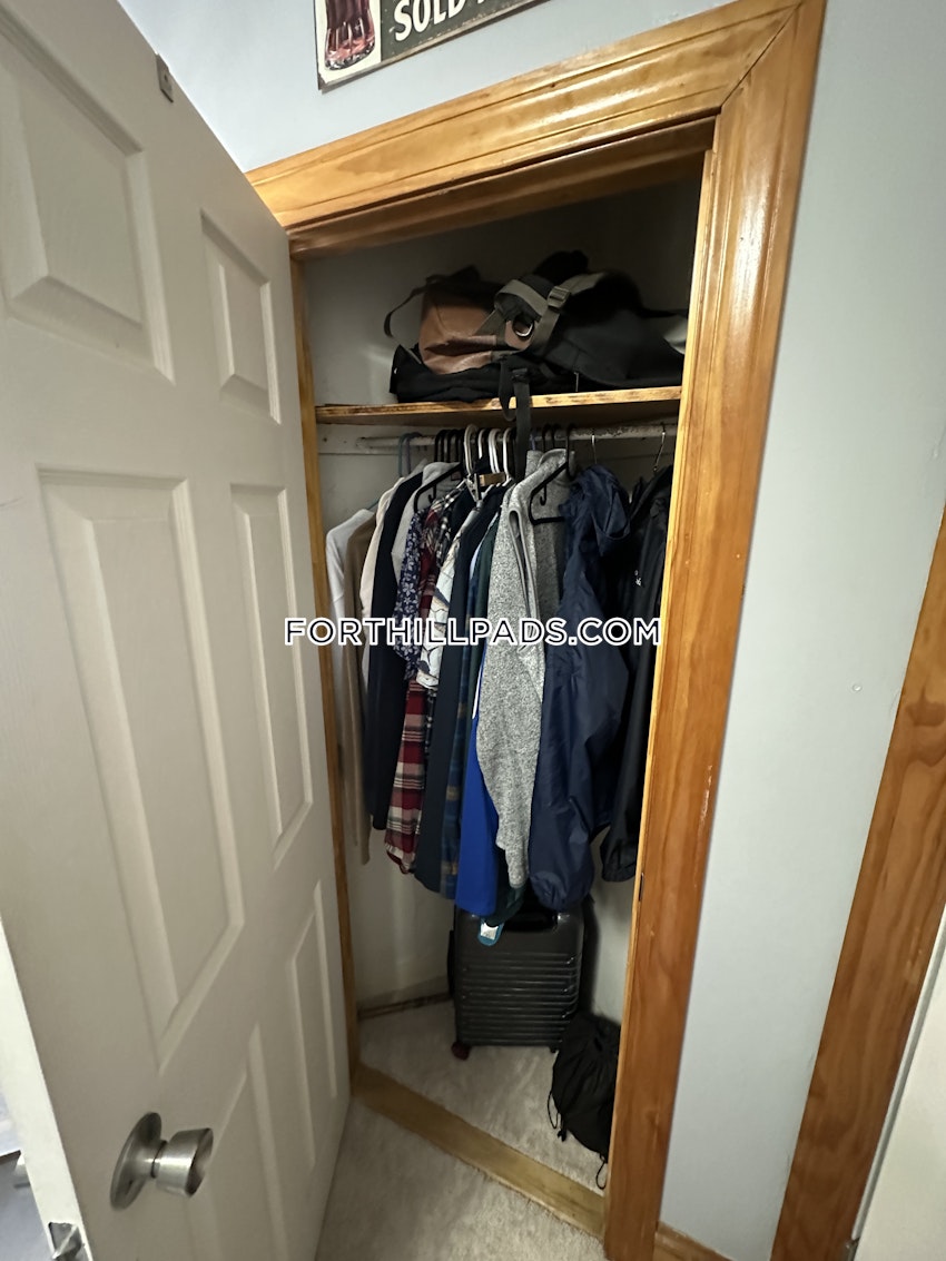 BOSTON - FORT HILL - 2 Beds, 1 Bath - Image 26