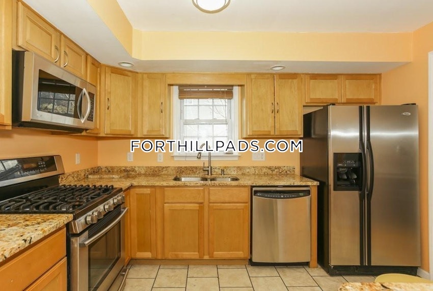 BOSTON - FORT HILL - 5 Beds, 2.5 Baths - Image 1