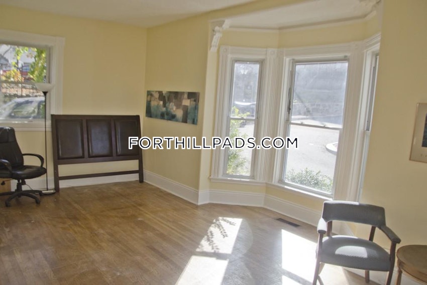 BOSTON - FORT HILL - 1 Bed, 1 Bath - Image 3