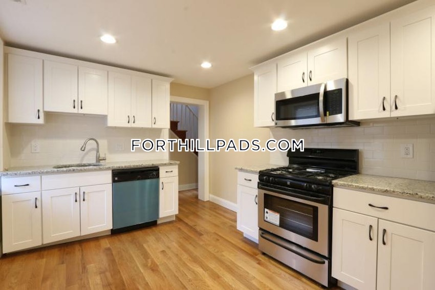 BOSTON - FORT HILL - 3 Beds, 1.5 Baths - Image 1