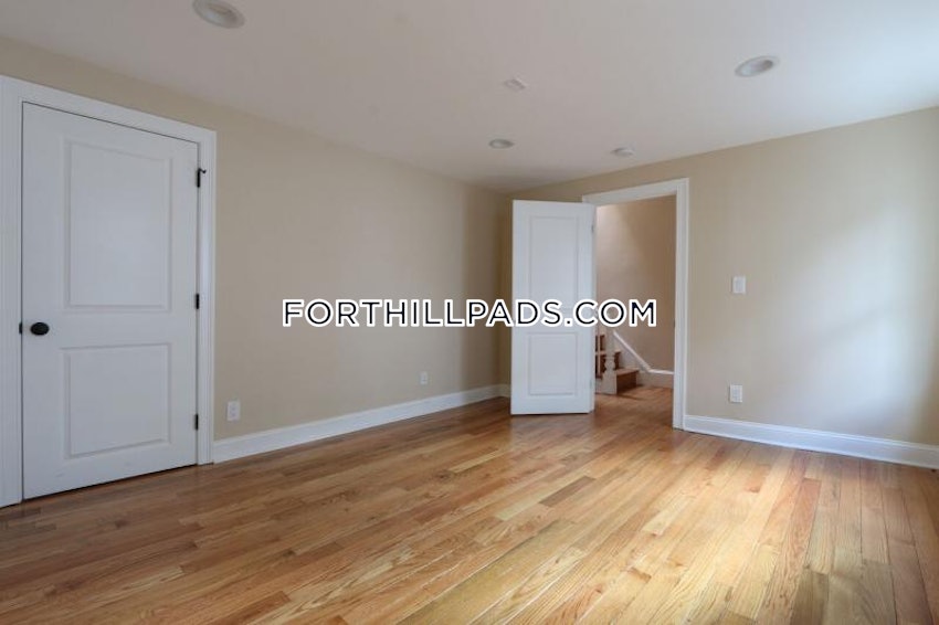 BOSTON - FORT HILL - 3 Beds, 1.5 Baths - Image 8