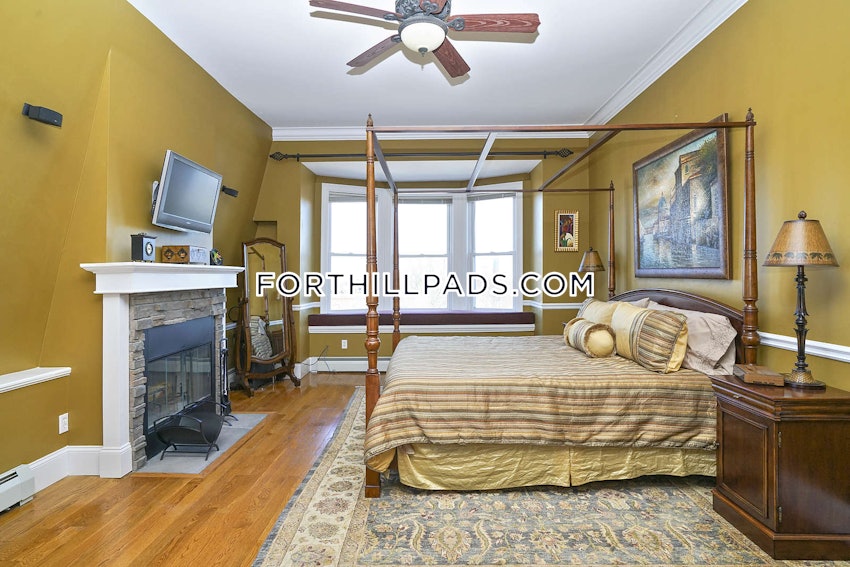 BOSTON - FORT HILL - 5 Beds, 2 Baths - Image 4